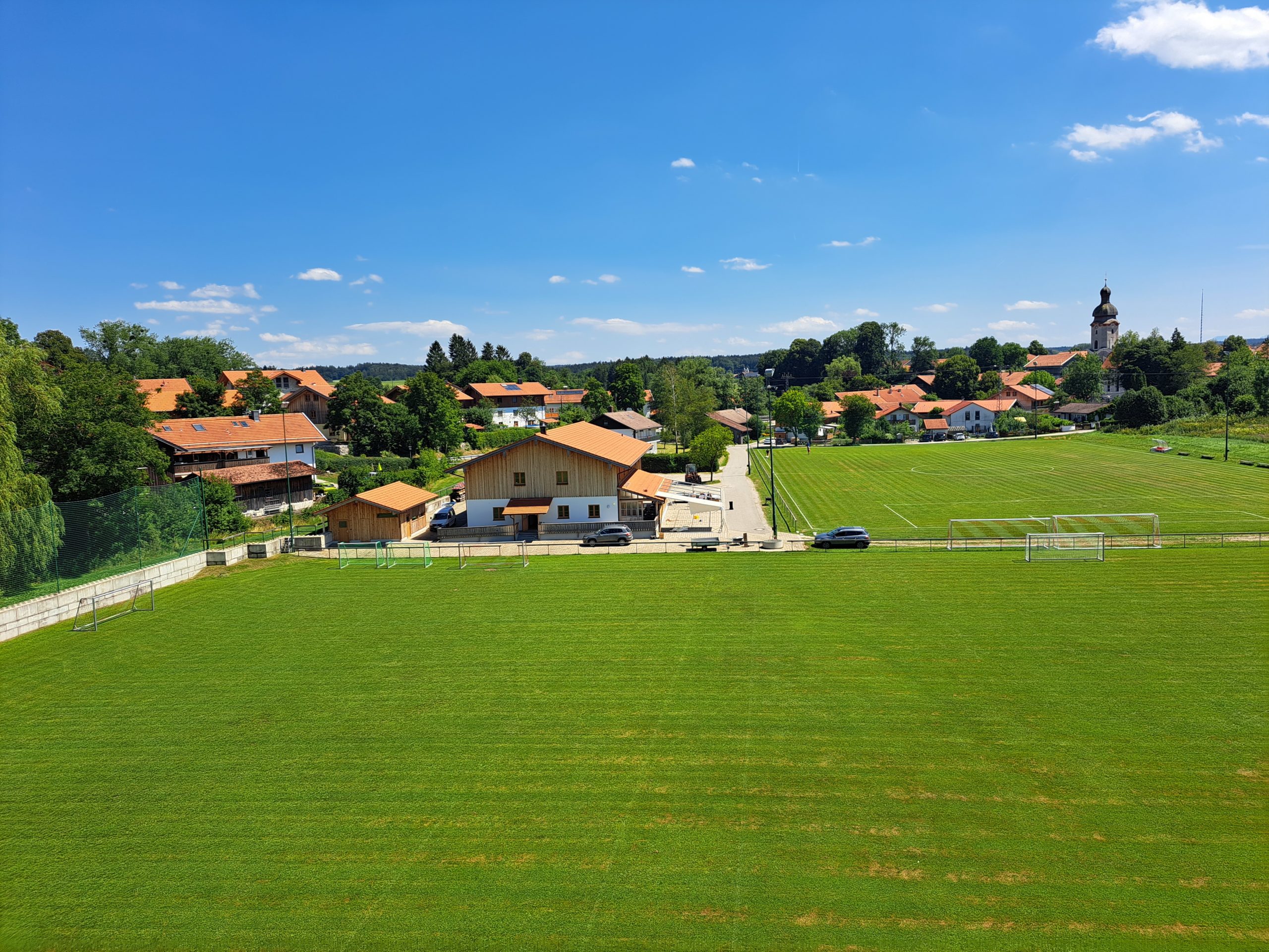 Sportanlage mit Vereinsheim 2022