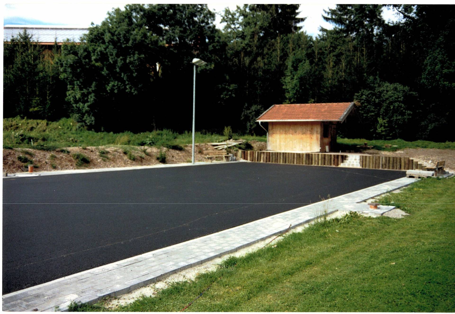 Fertigstellung Teerarbeiten Stockbahn